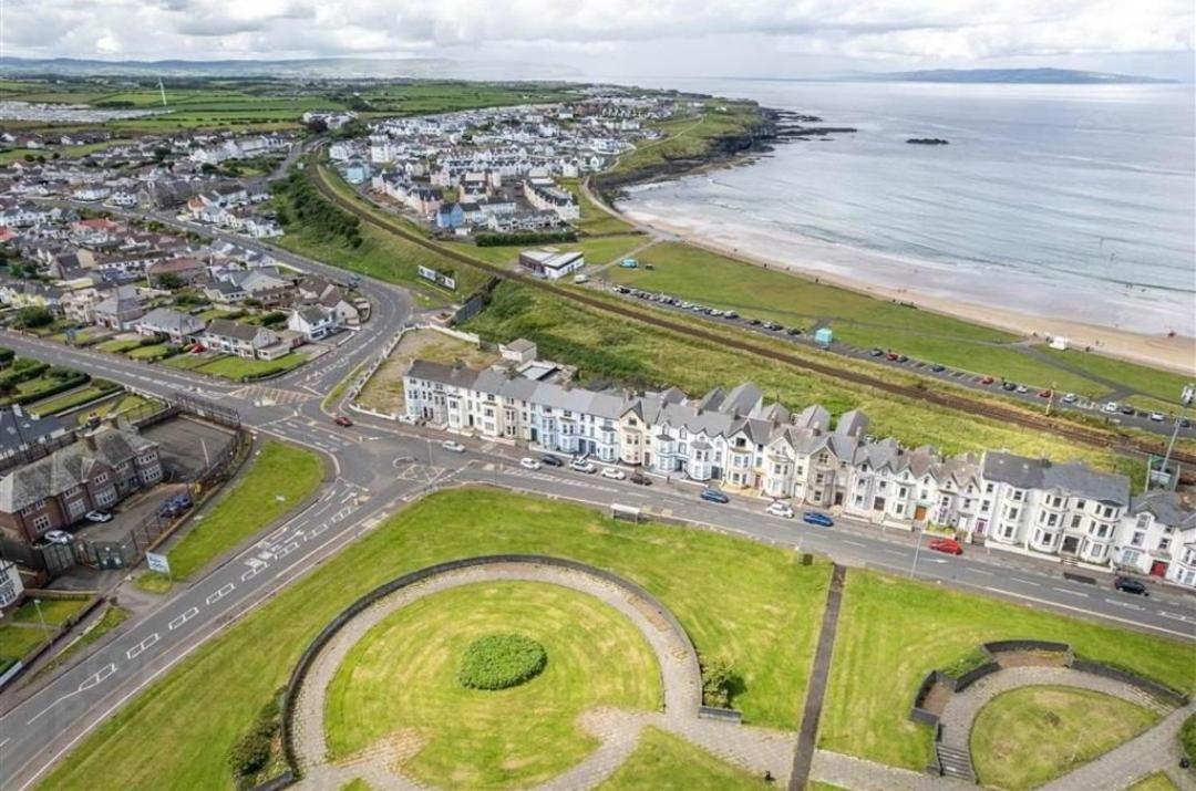 3 West Beach - Portrush By The Sea Exteriör bild